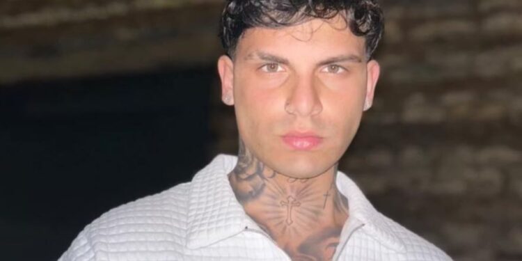 Tragjedia në Itali: I ri shqiptar 23-vjeçar gjendet i vrarë në parkingun e Universitetit të Peruxhias, zbulohet informacion për incidentin e tmerrshëm.