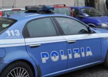 Tragjedia në Itali: Një burrë i moshuar vret gruan dhe më pas hedh veten nga kati i tretë i pallatit.