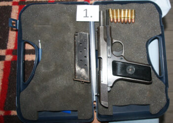 Tre persona të arrestuar për armë dhe drogë në Kamenicë