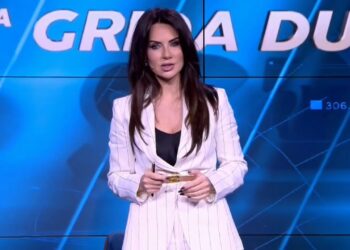 Triumfi historik i Shqipërisë në Serbi: Grida Duma hap ndryshe Top Story-n, duke falenderuar ekipin Kombëtar për një himn dhe njohje të merituar.