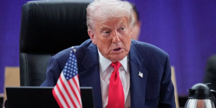 Trump nuk heziton të lavdërojë vetveten pas marrëveshjes së paqes mes Kamboxhias dhe Tajlandës: “Kam zgjidhur një konflikt gjatë këtij mandati”.