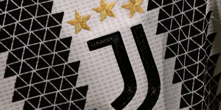 UEFA hap hetim të ri për Juventusin, bardhezinjtë në rrezik përjashtimi nga garat europiane dhe masa të tjera ndëshkuese.