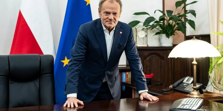 “Ukraina gati për të vazhduar luftën edhe për tre vjet të tjera”, thotë kryeministri polak: Pyetja mbetet, sa do të jenë viktimat?