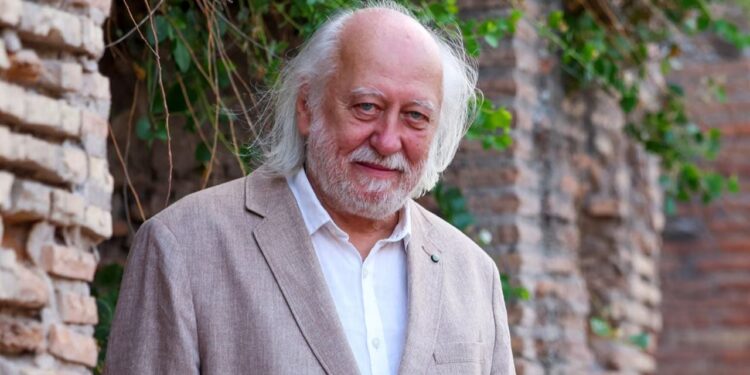 Veprat e László Krasznahorkai, shkrimtar hungarez, riafirmojnë fuqinë e artit në kohë të turbullta, fiton çmimin Nobel për letërsi