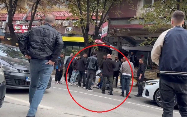 Vetura godet një fëmijë në Prishtinë