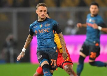 Video/ Napoli pëson vuajtje ndaj ekipit shqiptar, një gol dhe një penallti e humbur mjaftojnë për të mbajtur vendin e parë nën drejtimin e Contes.