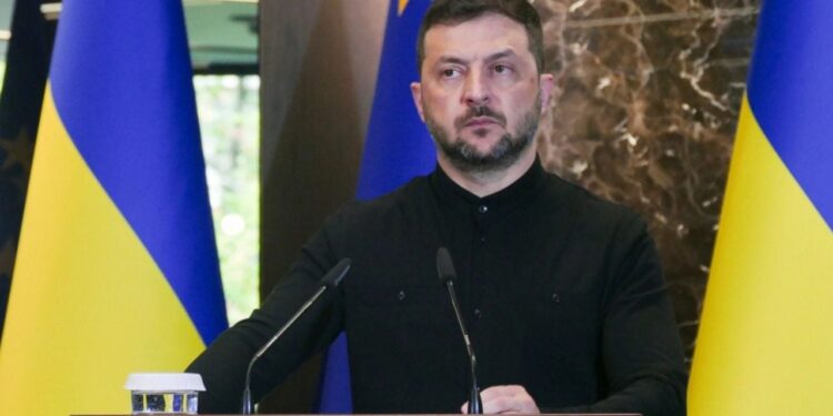 Zelensky apelon për vëmendjen e komunitetit ndërkombëtar: Ndërsa bota është fokusuar në Lindjen e Mesme, Putin vazhdon sulmet.