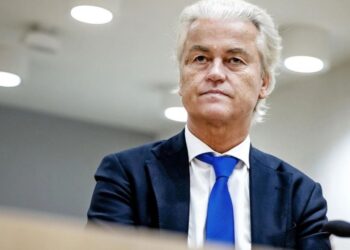 Zgjedhjet parlamentare përfunduan me një diferencë të ngushtë, lideri i ekstremit të djathtë akuzon për parregullsi në procesin e numërimit.