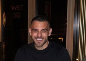 "Zoti më dhuroni një djalë...": Erik Fullani ndan propozimin dhe planet për dasmë.