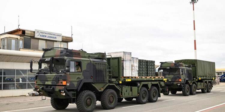 Zyrtarët serbë në panik pas mbërritjes së dronëve kamikazë në Kosovë.