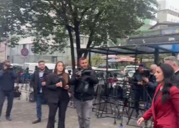 08:47

Seanca në GJKKO sot/ Belinda Balluku paraqitet pas motrës së saj avokate 

Seanca në GJKKO sot, motra avokate e zv.kryeministres, Pamela Qirko, merr pjesë në gjykatë.