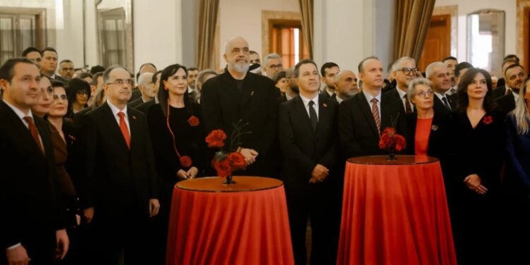113-vjetori i Pavarësisë: Begaj thekson imazhin e fortë ndërkombëtar, ndërsa Rama vlerëson praninë e presidentes së Kosovës.