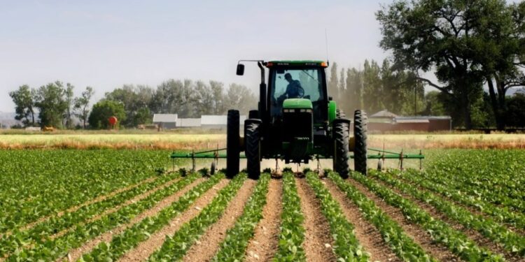 162 milionë euro për bujqësinë: Laboratorë të rinj dhe rimbursim prej 10% të TVSH-së për fermerët