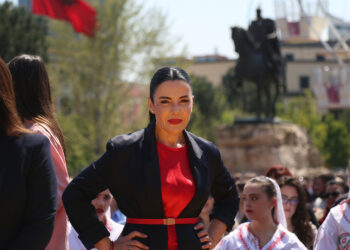 Zv/kryeministrja dhe ministrja per infrastrukturen dhe energjine, Belinda Balluku gjate nje mitingu te organizuar ne sheshin Skenderbej, per celjen e fushates zgjedhore te Partise Socialiste per zgjedhjet e 11 majit. Eventi eshte ideuar si nje olimpiade ku kandidatet jane prezantuar si atlete, dhe kane deklaruar numrin e mandateve qe do te arrijne./r/n/r/nDeputy Prime Minister and Minister of Infrastructure and Energy, Belinda Balluku during a rally organized in Skanderbeg Square, to launch the Socialist Party's election campaign for the May 11 elections. The event was designed as an Olympics where the candidates presented themselves as athletes, and declared the number of mandates they will achieve.