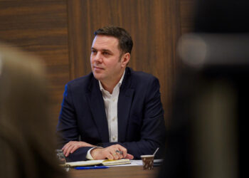 Abdixhiku: VV-ja iu kërkoi LDK-së të bashkohet: “Ju lutem, e keni më të mirën”