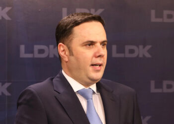 Abdixhiku回应Murati: 你们的任务就是摧毁国家