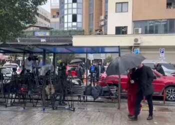 Abuzimi me tenderët e ‘Llogarasë’ dhe ‘Unazës së Madhe’/ Zv.kryeministrja Balluku rikthehet në GJKKO për një seancë që zgjat rreth dy orë