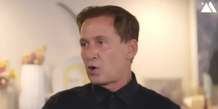 Arjan Konomi zbulon si e humbi punën në Top Channel: 'Nëse nuk e heq, do largohesh...'