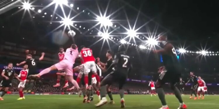 Arsenal-Bayern Live: Festimi shpërthen në Londër ndërsa "Topçinjtë" marrin epërsinë (Video)