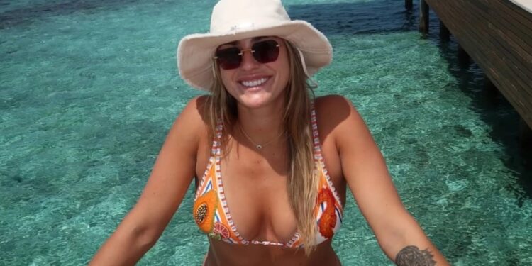 Aryna Sabalenka paketon rrjetin me imazhe nga pushimet në Maldive – Një javë e mbushur me bikini dhe fustane...