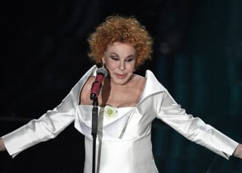 "Askush nuk më ka dashur si ai...", emocionet e Ornella Vanonit!