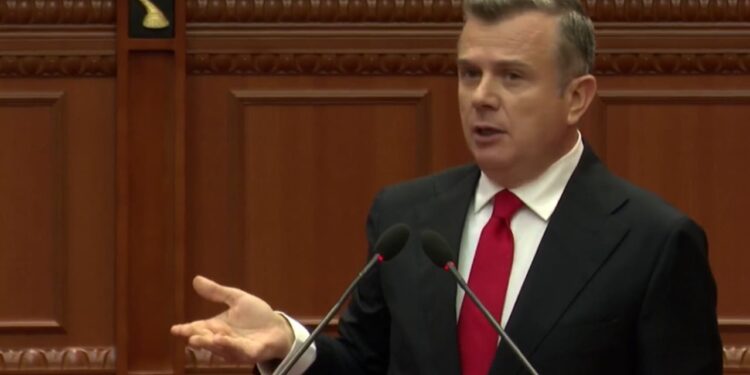 Balla përballë opozitës në Kuvend: ‘Sali, je tradhtuar vendin sa herë ke mundur’