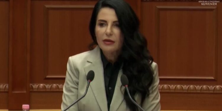 Balluku diskuton për herë të parë në Kuvend rreth hetimit të SPAK: “Nuk do të dëgjoni kurrë fyerje për drejtësinë nga ana ime, derisa të jepet vendimi përfundimtar…”