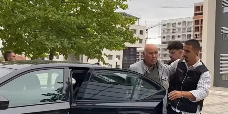 Banorët e Zhegrës përkujtojnë krimet e forcave serbe nën komandën e Dragan Naskoviqit, i cili është akuzuar nga Prokuroria.