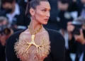 Bella Hadid ndan përsëri përvojën e saj të vështirë me sëmundjen.
