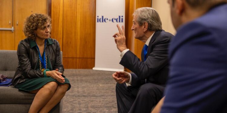 Berisha ndan detajet e takimit me sekretaren e Përgjithshme të EPP: Biseduam mbi demokracinë dhe shtetin e së drejtës.