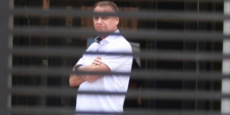 Bolsonaro, i dënuar me 27 vite burg për tentativë grushti shteti, apelon vendimin e Gjykatës së Lartë të Brazilit.