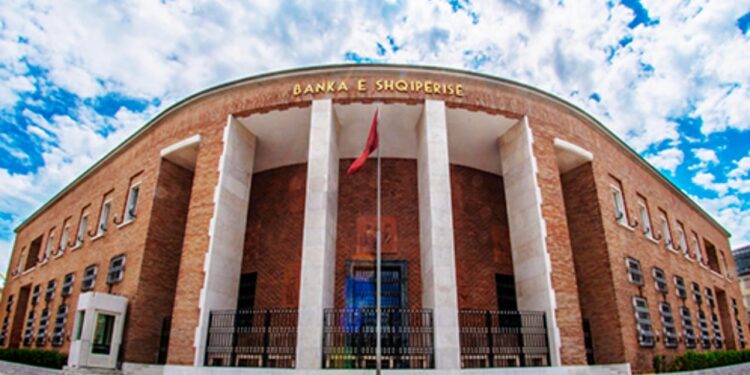 Buxheti 2026 në Kuvend: Banka e Shqipërisë kërkon rishikim të skemave të pensioneve dhe përdorimin e kujdesshëm të ‘paqes fiskale’