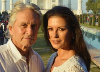Catherine Zeta-Jones dhe Michael Douglas shënojnë 25 vjet martesë: Të dua ashtu si në fillim.