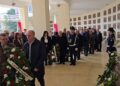 Ceremonia zyrtare në Mauzoleun e Dëshmorëve në Durrës, pjesëmarrësit: Kjo ditë përfaqëson një simbol të sakrificës.