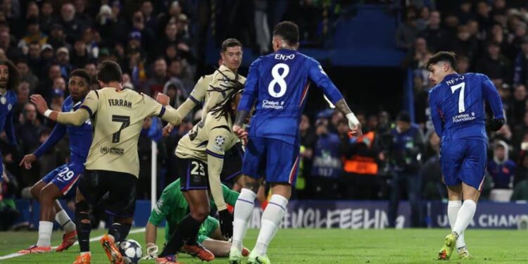 Chelsea-Barcelona Takim: Festë e madhe në "Stamford Bridge" ndërsa vendasit kalojnë në epërsi me një autogol (Video)