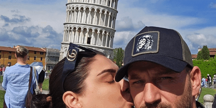 Çiljeta Xhilaga i tregon dashurinë Alban Hoxhës: Lumturia jonë është e qetë dhe pa zhurmë