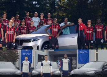 Derbi Inter-Milan: Nga fusha te garat e futbollistëve, ja cilat janë super makinave që përdorin yjet e skuadrave të Milanos.
