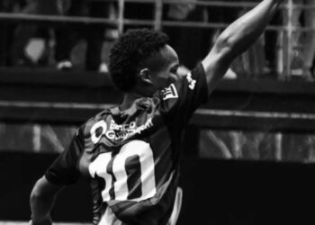 Dëshmia e re për vdekjen e futbollistit 16-vjeçar: Babai thotë se e qëlluan në kokë në shtëpi, jo nga një plumb qorr.