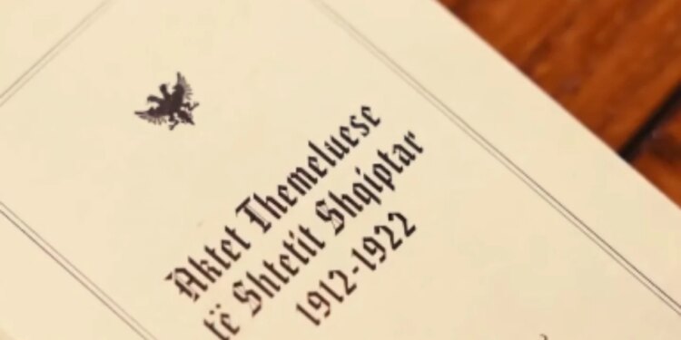 Ditën e Pavarësisë, kryetari i Kuvendit shpërndan mesazhin për shqiptarët: Trashëgimia e themeluesve, udhëzues për të ardhmen.