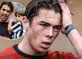 Djali i Buffon tregon shkëlqim, por jo me Italinë. Realizon tripletë në ndeshjen kualifikuese për Europianin U19.