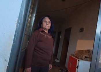 E moshuara e grabitur nga dhëndri në Librazhd tregon për Top Channel: “Sa mora pensionin, më tha pije këtë…”