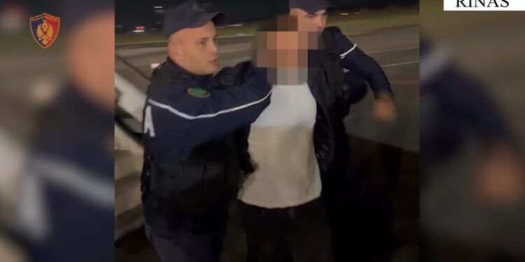 Ekstradohet nga Italia Klajdi Murrizi, i shpallur në kërkim për drogë