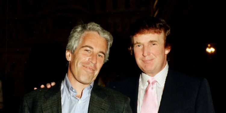 FOTO/ Si Wolff i kërkoi ndihmë Epstein-it për të "mbyllur" Trumpin përpara zgjedhjeve të 2016-ës