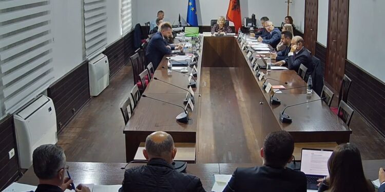 Fermerët pajisen me automjete me faturë: Debat mes Barçes dhe Ministrit të Bujqësisë në 'Ekonomia' - vetëm një copë letër e nevojshme...