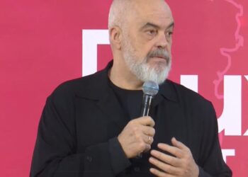 “Gjykata Kushtetuese i ktheu detyrën Erion Veliajt”, Rama: Zgjidhjet janë të nevojshme për Tiranën dhe Ogerta është kandidatura jonë e preferuar.