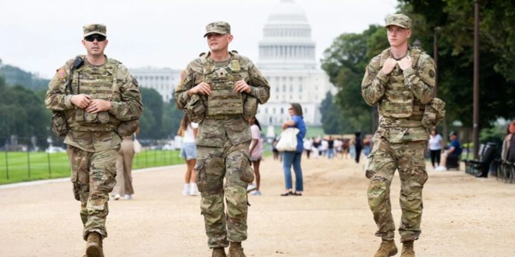 Gjyqi federal urdhëron Trumpin të tërheqë Gardën Kombëtare, pasi mbi 2000 ushtarë u vendosën në Uashington për të luftuar krimin.