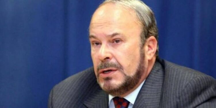 Homazhe nesër për Fatos Nanon/ Kryeministri Rama flet, opozita në pritje të pjesëmarrësve