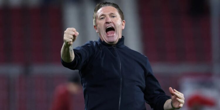 Ikona e Premier League aspiron rikthimin në futbollin anglez, e gatshme të bëhet trajner në klubin ku filloi karrierën si lojtar.