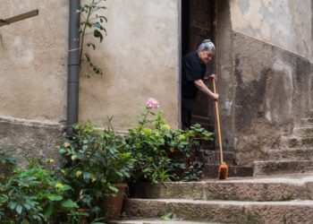 Itali bëhet shtëpia e njëqindvjeçarëve, mbi 2,000 italianë do të festojnë 100-vjetorin në 2025