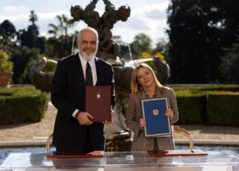 Italia, avokatja e Shqipërisë në BE" / Rama në intervistë me Corriere: "Presim një marrëveshje të re evropiane për emigracionin. Meloni e ka çuar në një nivel të ri...